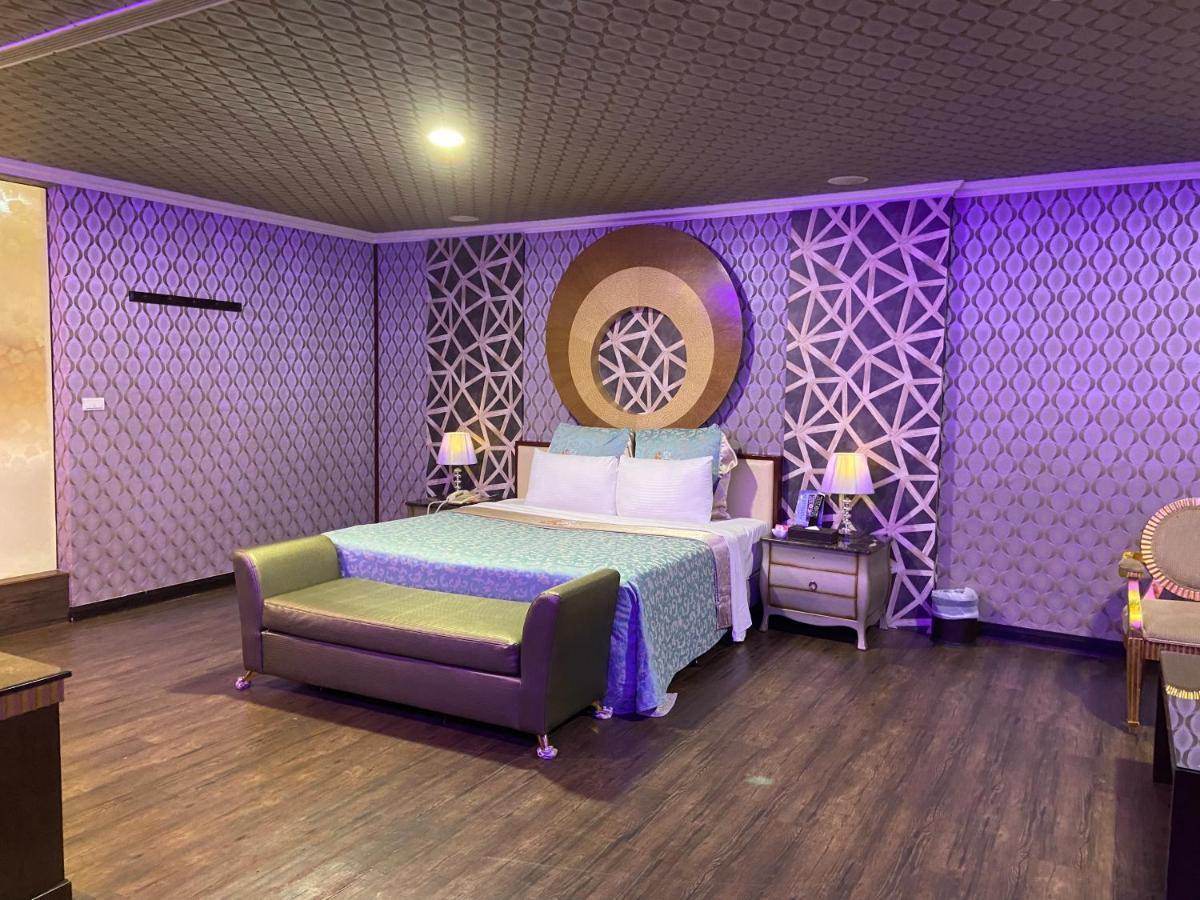 Huang Xing Boutique Hotel Pingtung Extérieur photo