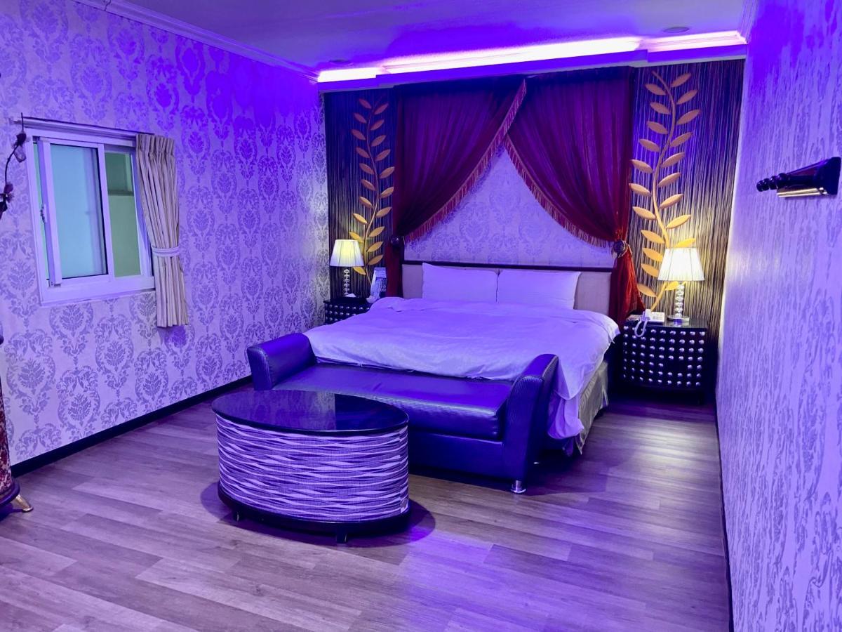 Huang Xing Boutique Hotel Pingtung Extérieur photo