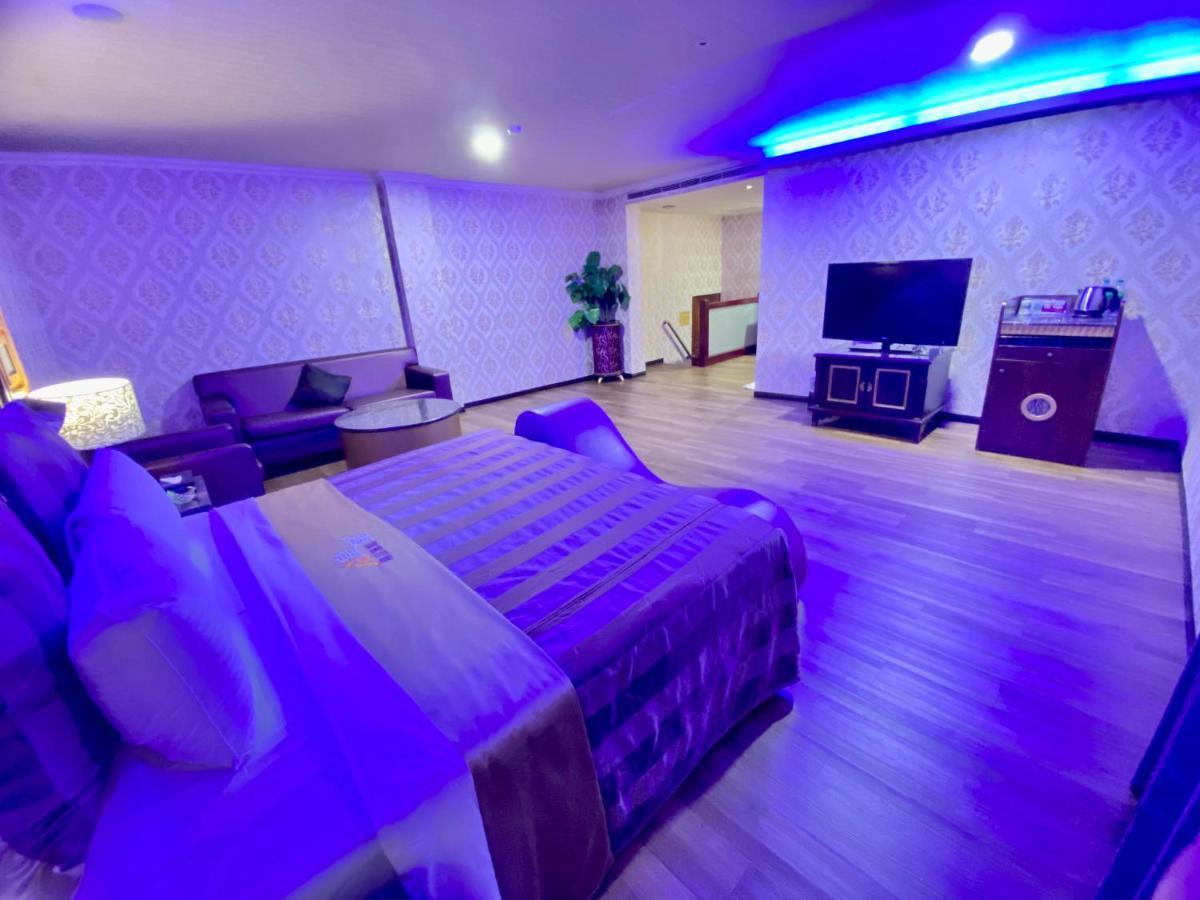 Huang Xing Boutique Hotel Pingtung Extérieur photo